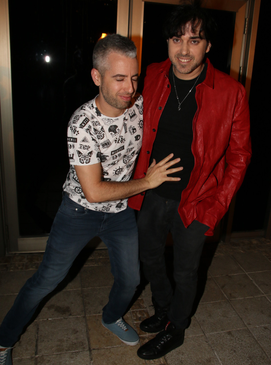 שגב זוכה לחיבוק חם מדרור גלוברמן. הכי ברומאנס!