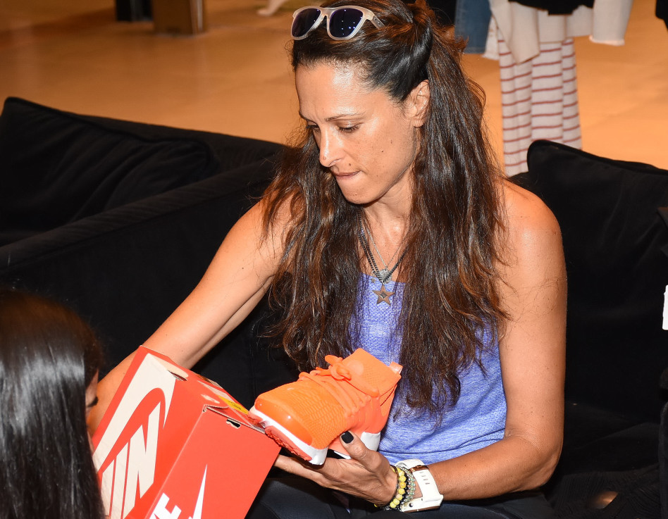 המממ, ריח של נעליים חדשות!