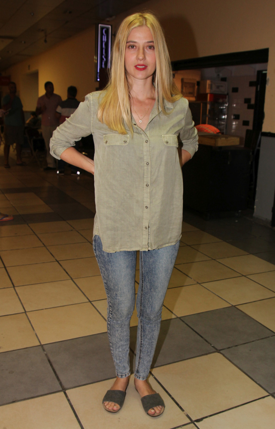 חברה מפרגנת. גאלה קוגן