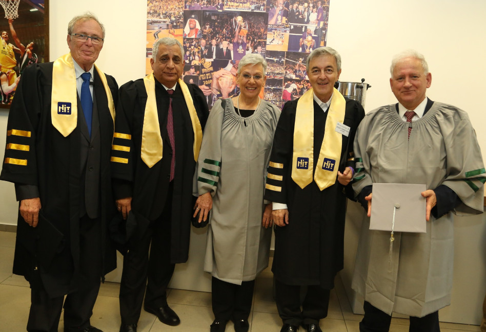 יאיר סרוסי, אדוארד יעקובוב, יהודית ברוניצקי, פיני כהן וצבי טרופ (יח"צ)