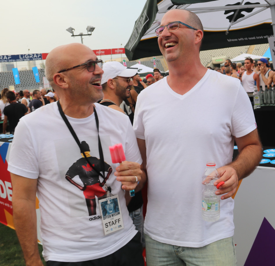 ותודה לקרטיבים. דורון מדלי עם גל אוחובסקי