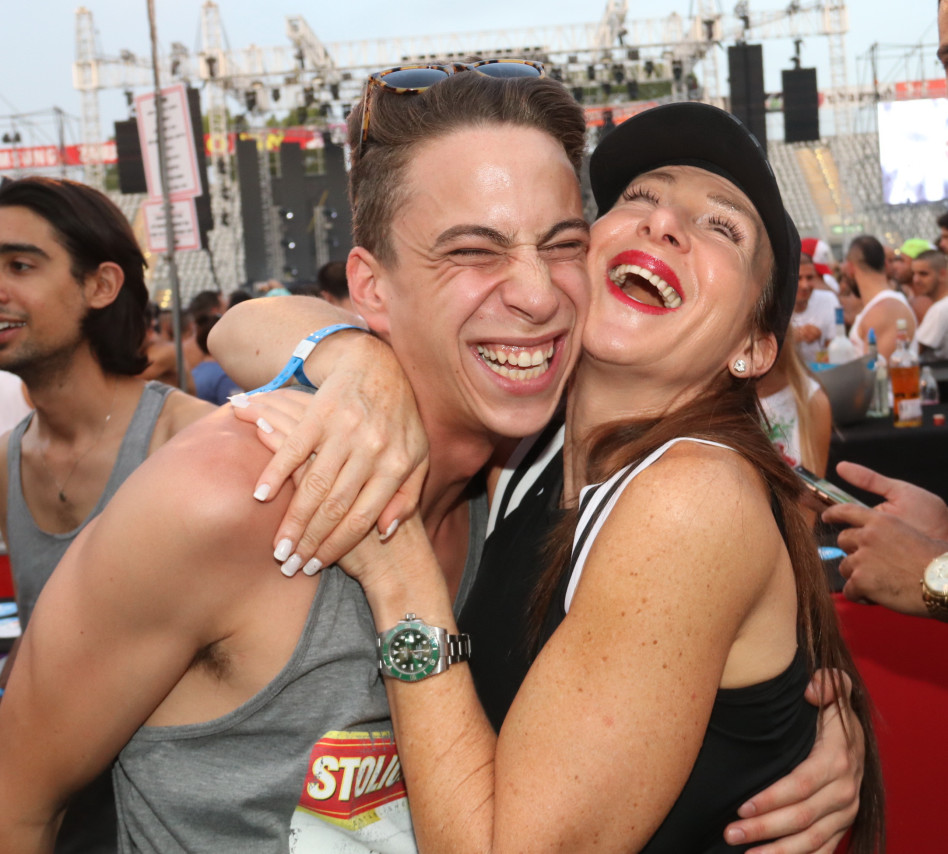 לאה שנירר כנראה ממש מחבבת את באום