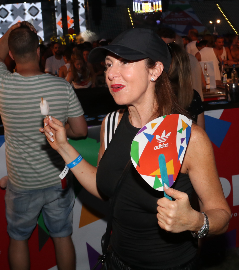 לבריאות, מעושרת. שנירר דוגמת