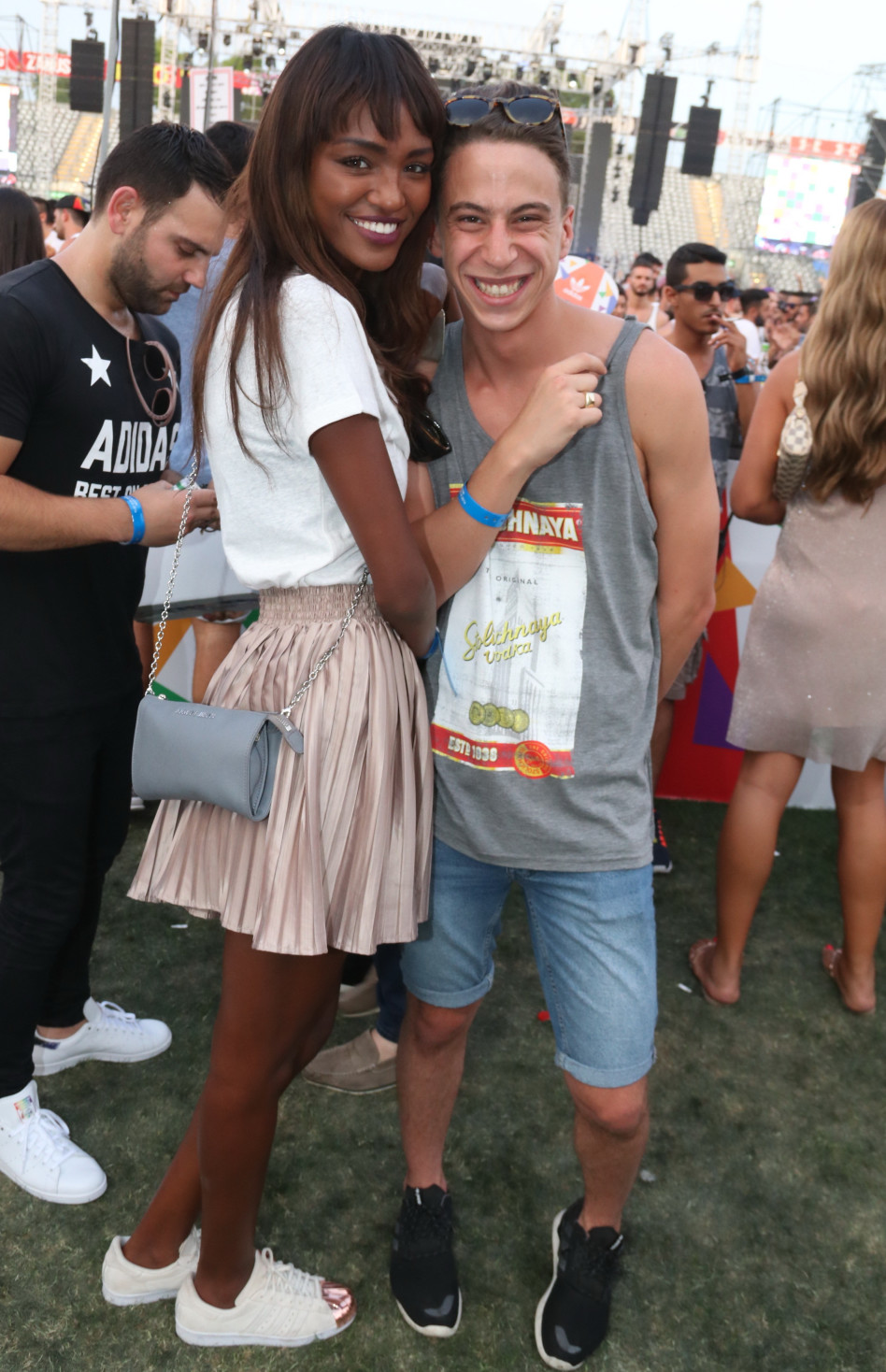 כמה כיף ל-VIP? איינאו עם טום באום