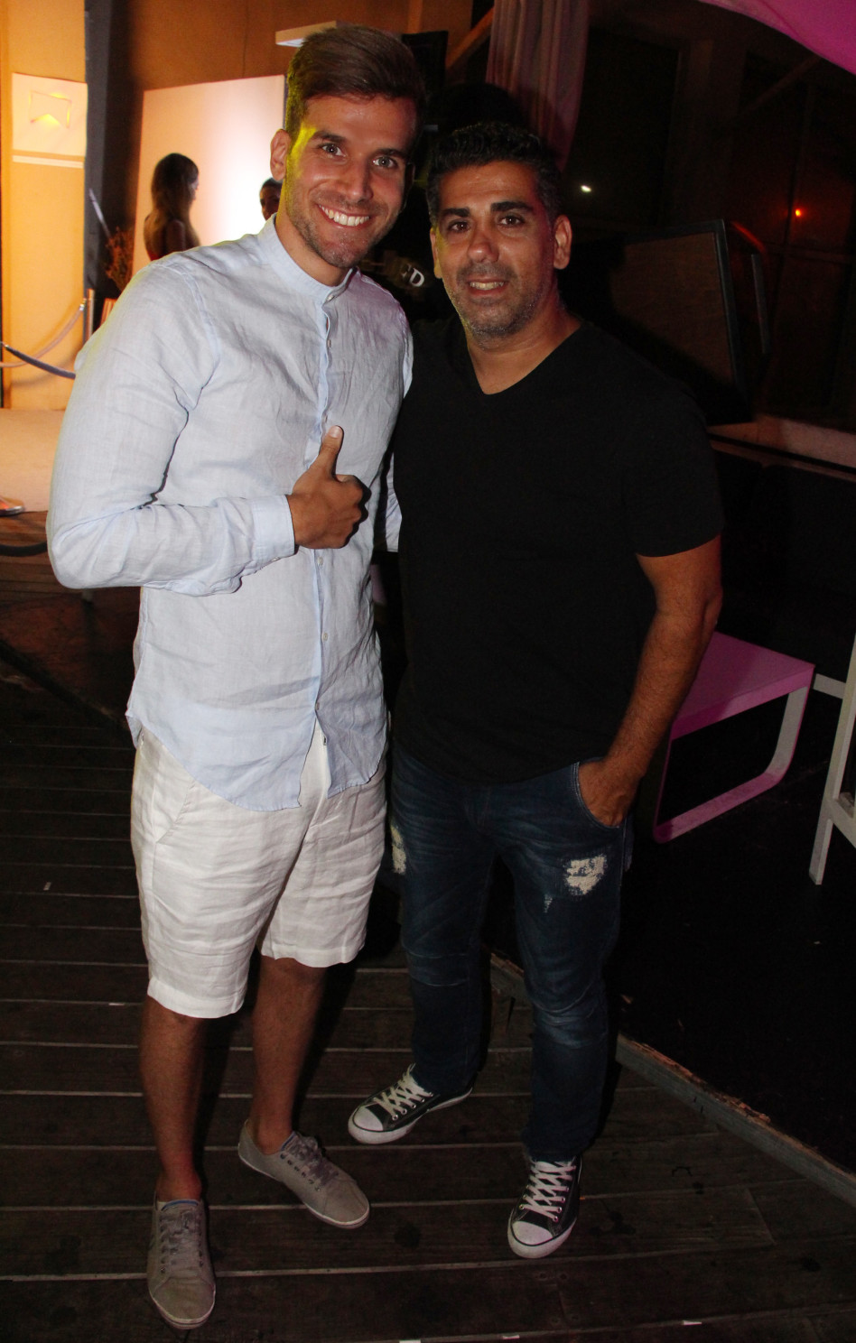 מזל טובוש. גיל אלמוג עם גילי כהן