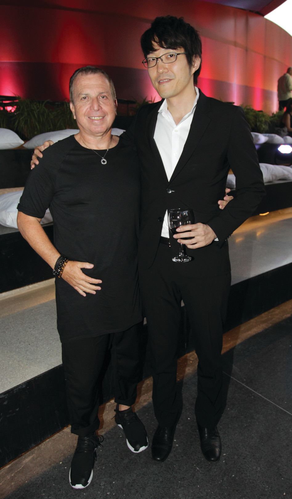 משה פטרבורג ואוקי סאטו