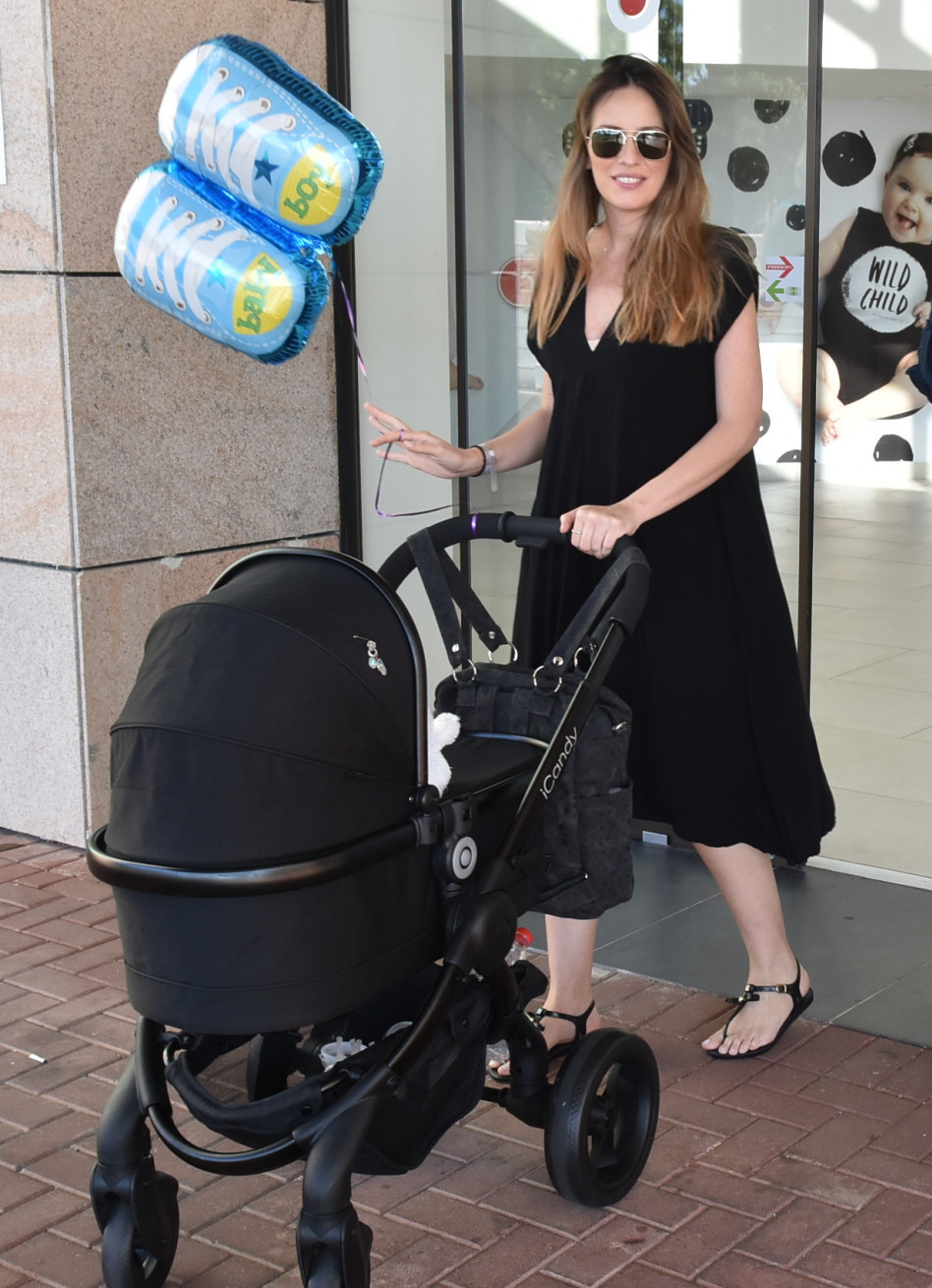 כן, בדיוק ילדתי וזה. מלי לוי (צילום: צ'ינו פפראצי)