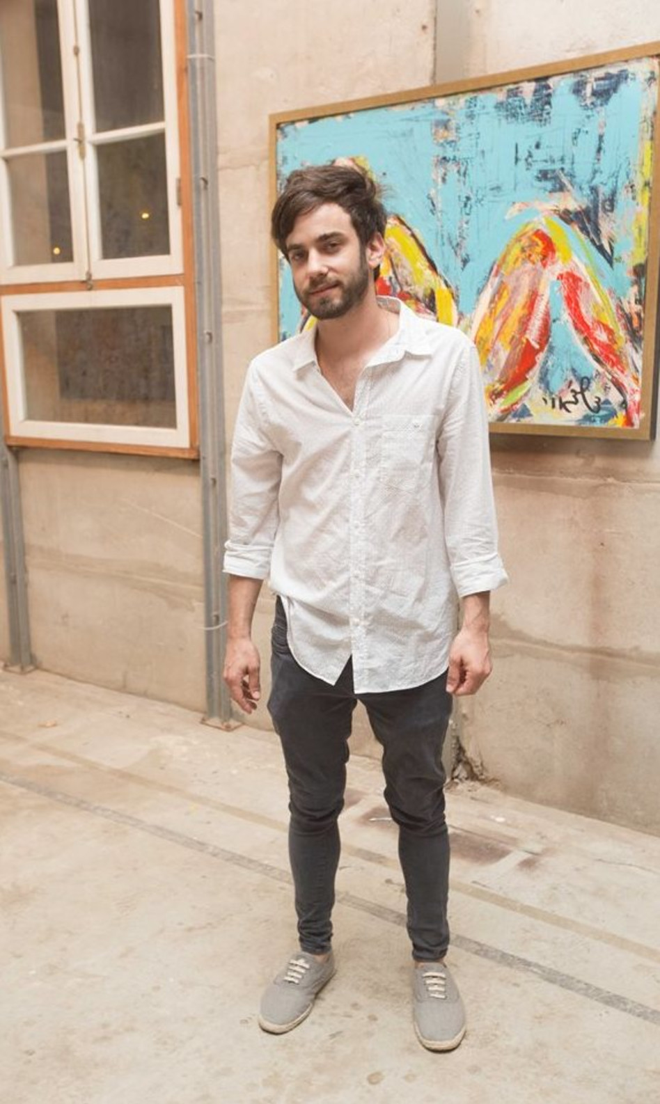 חולם על המיטה. גיא מנטש (צילום: שי בוזגלו)