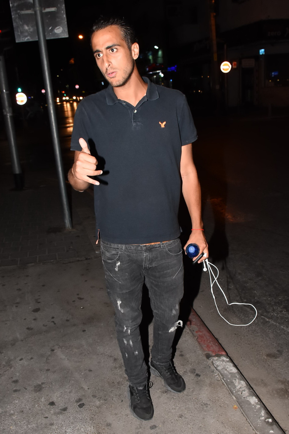 מה כל הבלאגן (במבטא צרפתי)? אלכס עמר