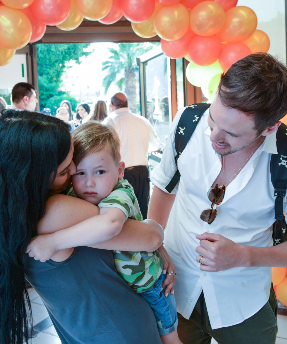 פאן. ינאי  פרישר גוטמן עם רוי ומיכל מוכתר