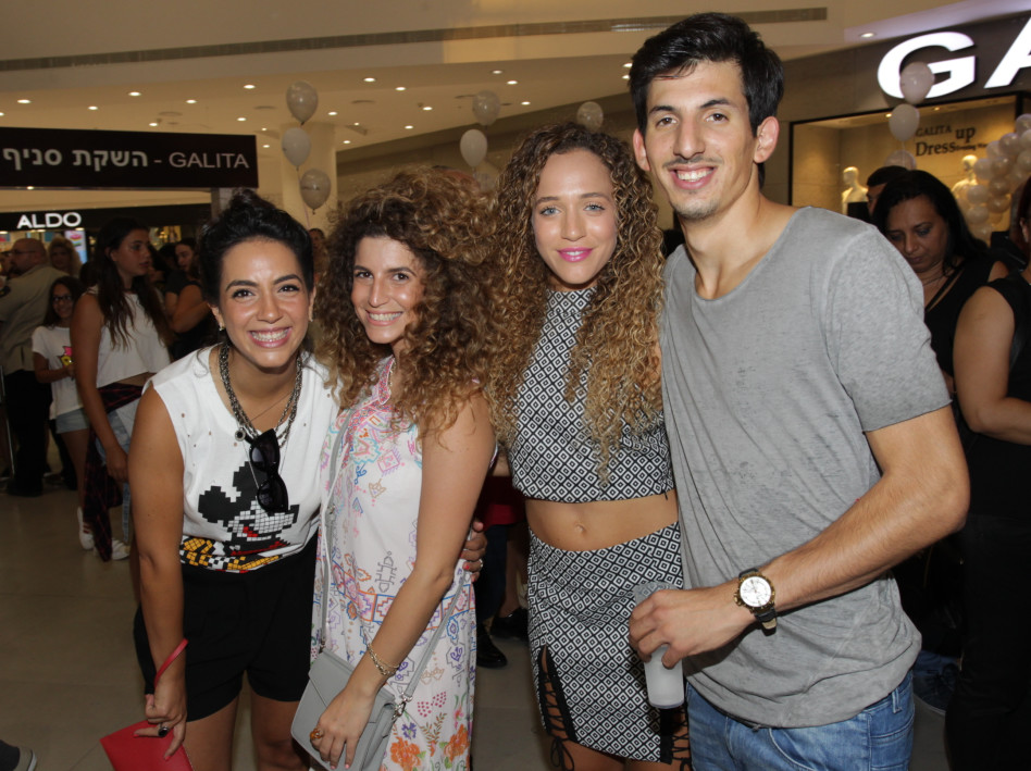 נהנים מהתהילה. יעל ויוסיאל ולי וטל