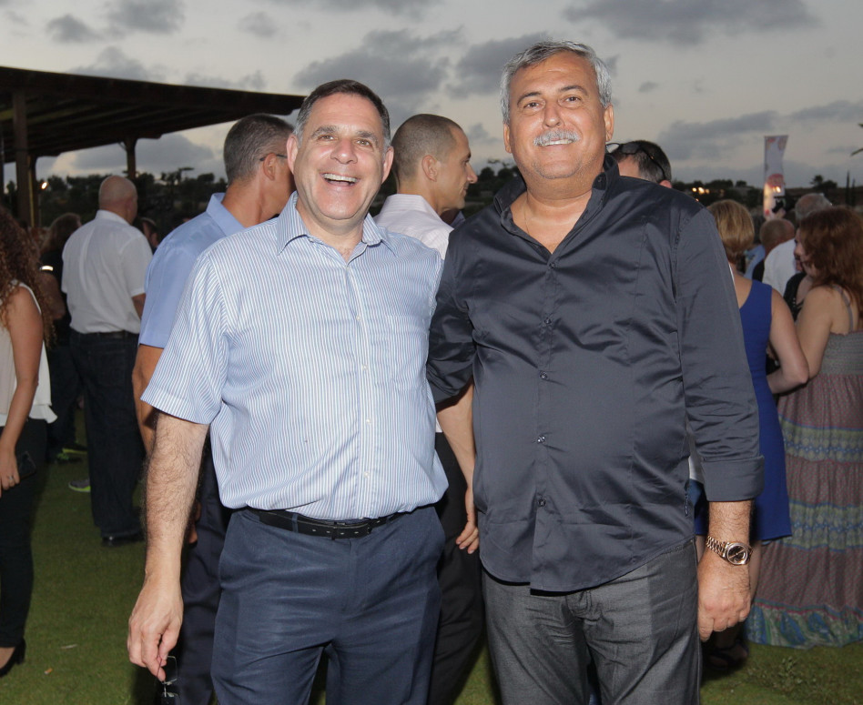 נחום ביתן ואיציק צאייג (צילום: שוקה כהן)