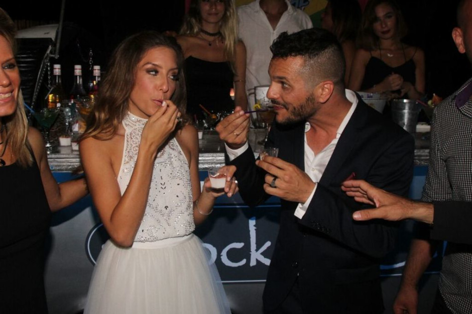 הדובדבן שבקצפת. מיקי גבע וספיר זגורי