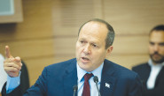 ניר ברקת (צילום: יונתן זינדל, פלאש 90)