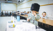 קבלת שבת במאה שערים (צילום: חיים גולדברג, פלאש 90)