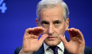 ראש ממשלה נורבגיה יונס גר סטרה (צילום: Leon Neal/Pool via REUTERS)