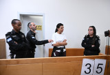  מיטל סער אשתו של ראש עיריית כפר סבא, בבית המשפט (צילום: אבשלום ששוני)