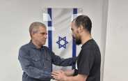 מחמוד סלאמה וגל הירש (צילום: דוברות משרד רה"מ)