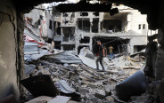 הרס בעזה, בית בשכונת תופאח בעיר עזה (צילום: REUTERS/Ebrahim Hajjaj)