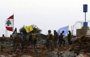 חיילי צבא לבנון וחיילי יוניפ"יל בגבול הצפון (צילום: AFP)