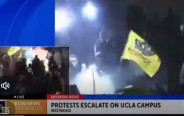 הדגל הצהוב של חב"ד עם שיבוש המילה "משיח" בהפגנה בלוס אנג'לס (צילום: רשתות חברתיות, שימוש לפי סעיף 27 א',צילום מסך רשת X)