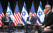 הנשיא ביידן עם קבינט המלחמה באוקטובר שעבר בתל אביב (צילום: מרים אלסטר)