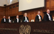 השופטים בדיון בבית המשפט הבינלאומי בהאג, מאי 2024 (צילום: REUTERS/Yves Herman)