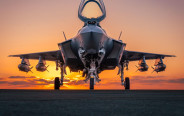  שלושה מטוסי “אדיר” (F-35i) נחתו בבסיס נבטים (צילום: דובר צה"ל)