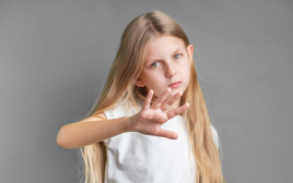 ילדה בת 10 חצופה (צילום: אינגאימג')