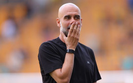 פפ גווארדיולה בריאיון אחר (צילום: James Gill - Danehouse/Getty Images)