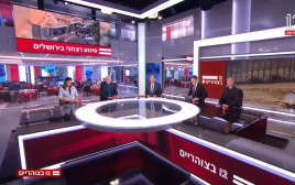 אולפן חדשות 12 (צילום: צילום מסך חדשות 12)