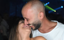 רועי שליו ומפל אדם ז"ל (צילום: מתוך אינסטגרם)