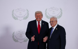 מחמוד עבאס (אבו מאזן), דונלד טראמפ בשארם א-שייח' (צילום: רויטרס)