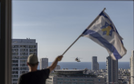 הגעת מסוק החטופים לבית החולים (צילום: חיים גולדברג, פלאש 90)