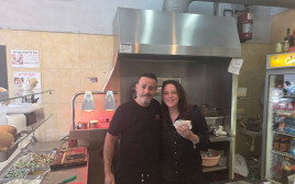 עינב בר כהן ויקי מונטקיו (צילום: דוברות העירייה)