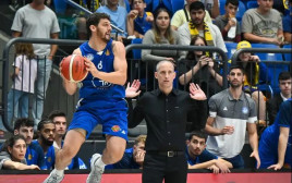  (צילום: ברני ארדוב)