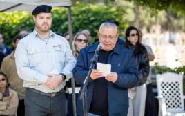 שנתיים לנפילתו: גדי איזנקוט, באזכרת בנו גל ז״ל (צילום: שחר יורמן )