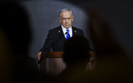 בנימין נתניהו (צילום:  RONEN ZVULUN/POOL/AFP via Getty Images)