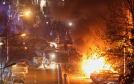 מחאות באיראן (צילום: רויטרס)