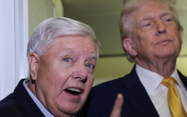 לינדזי גרהאם לצידו של טראמפ (צילום: רויטרס)