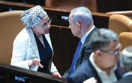 בנימין נתניהו ואורית סטרוק (צילום: יונתן זינדל פלאש 90)