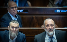 אריה דרעי ומשה גפני (צילום: יונתן זינדל פלאש 90)