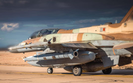 מטוס חיל האוויר בדרך לתקיפה באיראן (צילום: דובר צהל)