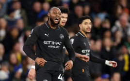 אנטואן סמניו שחקן מנצ'סטר סיטי חוגג שער (צילום: GettyImages, Justin Setterfield)