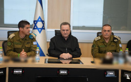 שר הביטחון ישראל כ"ץ והרמטכ"ל אייל זמיר (צילום: אלעד מלכה, משרד הביטחון)