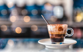 כוס קפה (צילום: יהב גמליאל פלאש 90)