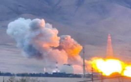 תקיפת מתקן המים הכבדים באראכ, איראן (צילום: רשתות חברתיות באיראן)