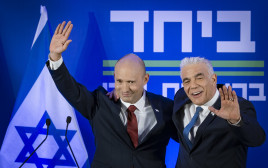 יאיר לפיד ונפתלי בנט (צילום: חיים גולדברג, פלאש 90)