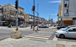 רחוב סוקולוב בחולון, מבט מפינת רחוב קראוזה (צילום: ניר קיפניס)