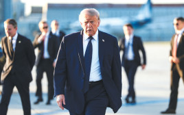 דונלד טראמפ בפריז, יוני 2026 (צילום: רויטרס)